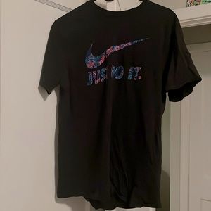 Nike T-shirt